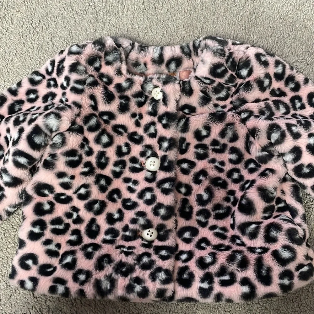Gymboree 2023 2 Piece Girls Pink Leopard Print Fur Jacket & Hat | Size 2T